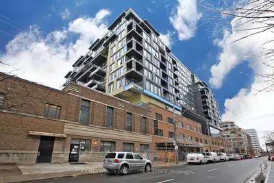Condo Apartment in Toronto