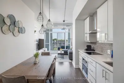 Condo Apartment in Toronto