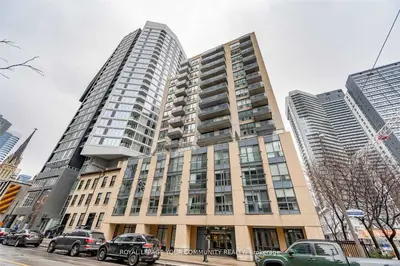 76 Shuter Street 1307, Toronto C08, On M5b 1b4