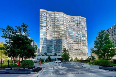 Condo Apartment in Toronto