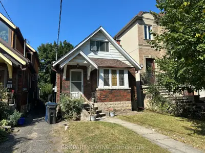 Detached in Toronto
