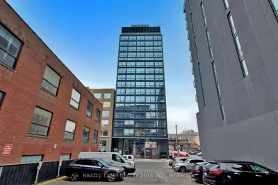 Condo Apartment in Toronto