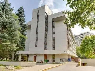 Condo Apartment in Toronto