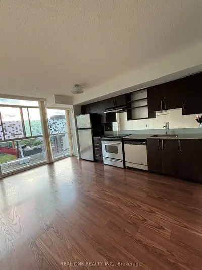 Condo Apartment in Toronto