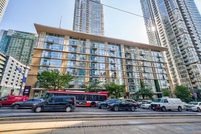 Condo Apartment in Toronto