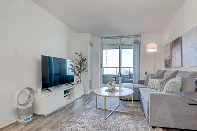 Condo Apartment in Toronto