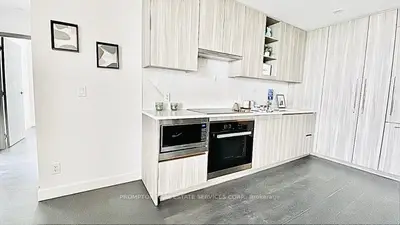Condo Apartment in Toronto