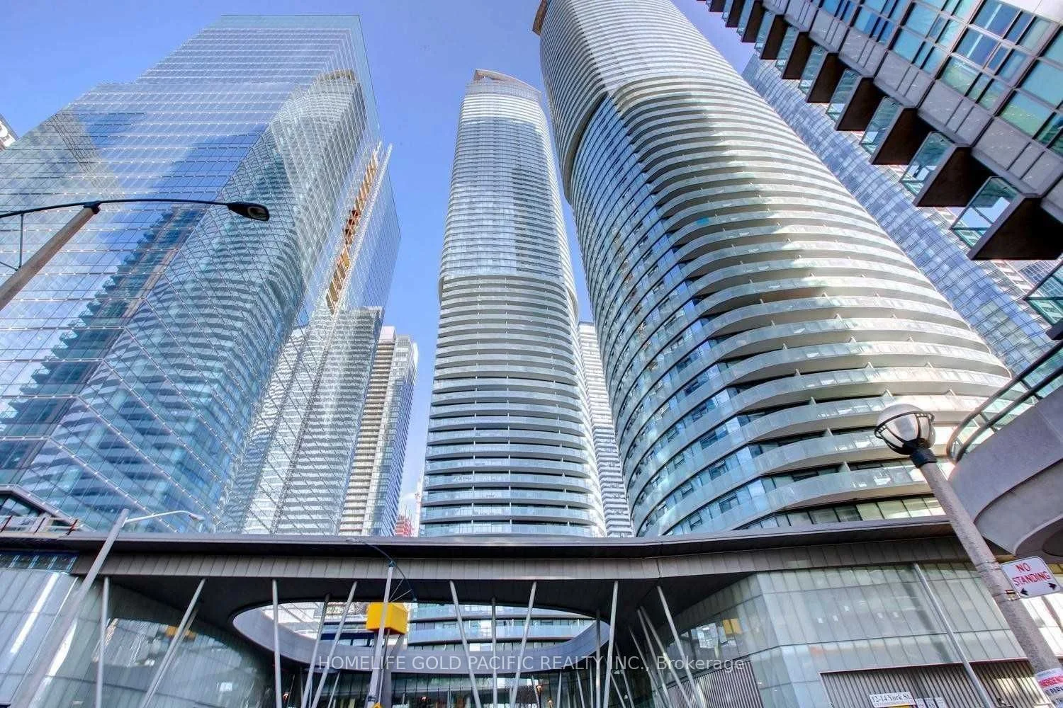 14 York Street 5008, Toronto C01, On M5j 0b1
