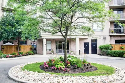 Condo Apartment in Toronto