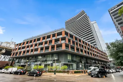 20 Bruyeres Mews 2211, Toronto C01, On M5v 0g8