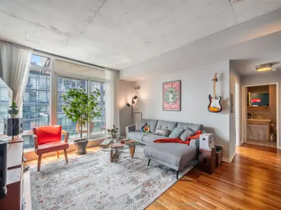 Condo Apartment in Toronto
