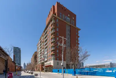 Condo Apartment in Toronto