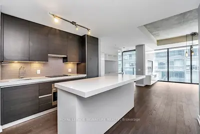 38 Stewart Street 503, Toronto C01, On M5v 0h1