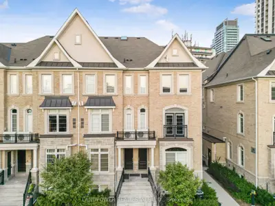 Condo Townhouse in Toronto