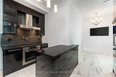 311 Bay Street S 4304, Toronto C01, On M5h 4g5
