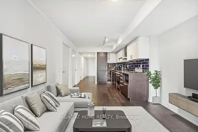 Condo Apartment in Toronto