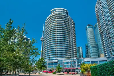 Condo Apartment in Toronto