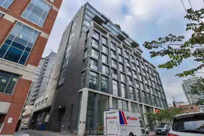 Condo Apartment in Toronto