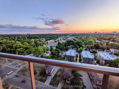 15 Greenview Avenue 1511, Toronto C07, On M2m 4m7