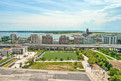 Condo Apartment in Toronto