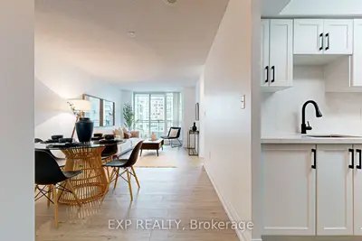 Condo Apartment in Toronto