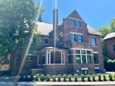 Detached in Toronto