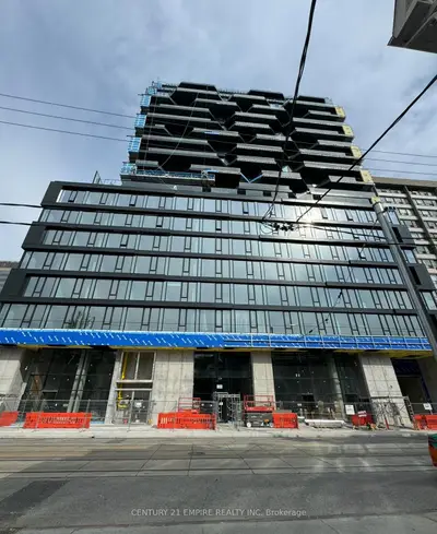 195 Mccaul Street 411, Toronto C01, On M5t 1w6