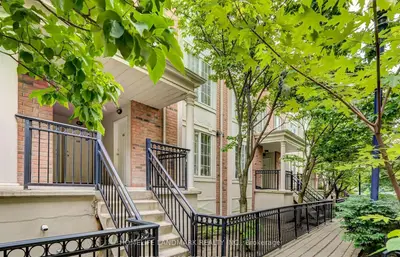 Condo Townhouse in Toronto