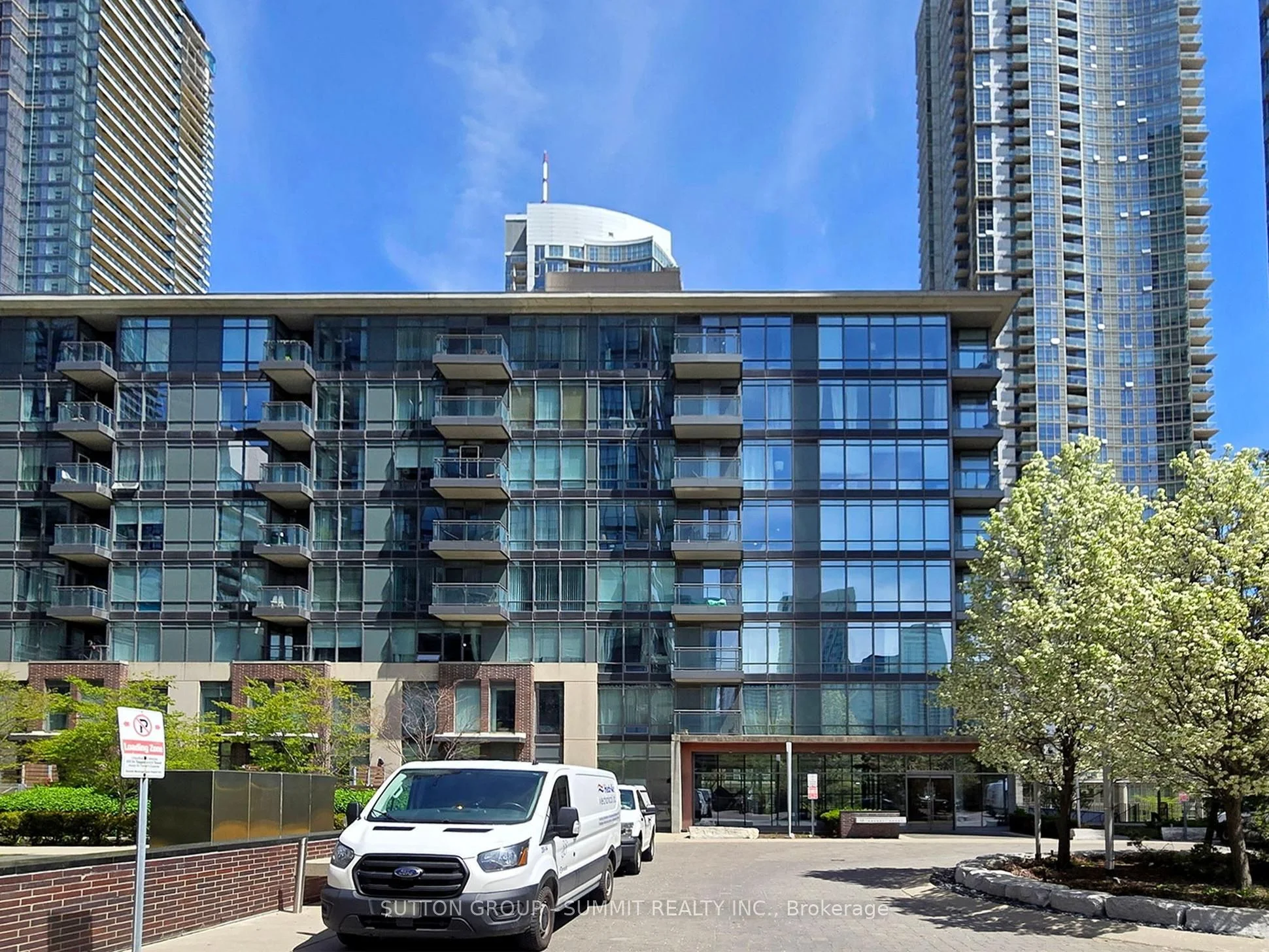 Condo Apartment in Toronto
