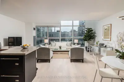 Condo Apartment in Toronto