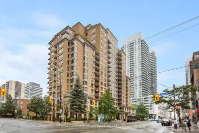 Condo Apartment in Toronto