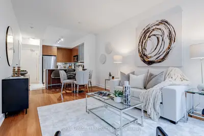 Condo Apartment in Toronto