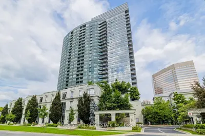 Condo Apartment in Toronto
