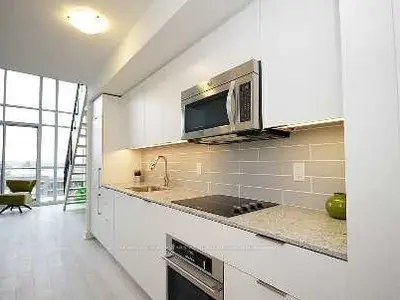 Condo Apartment in Toronto