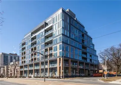 Condo Apartment in Toronto