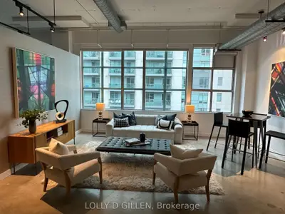 Condo Apartment in Toronto