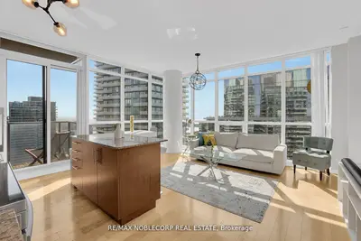 Condo Apartment in Toronto