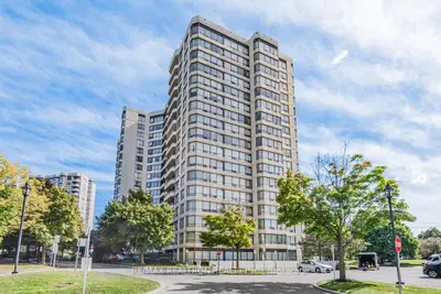 Condo Apartment in Toronto