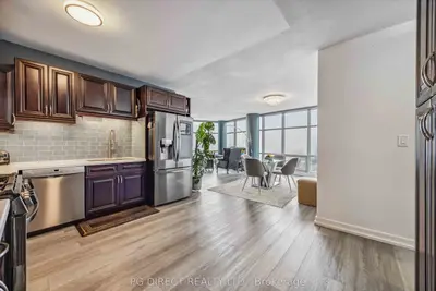 Condo Apartment in Toronto