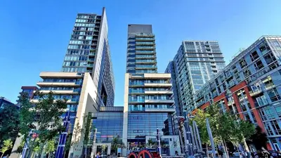 Condo Apartment in Toronto