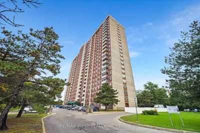 Condo Apartment in Toronto