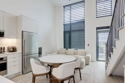 250 Lawrence Avenue W 108, Toronto C04, On M5m 1b1