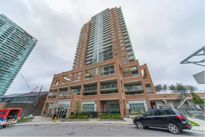 Condo Apartment in Toronto