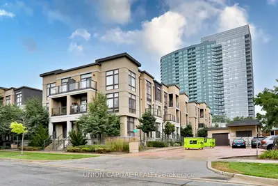 Condo Townhouse in Toronto
