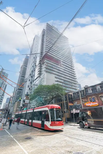 375 King Street W 1802, Toronto C01, On M5v 1k5