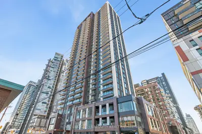 Condo Apartment in Toronto