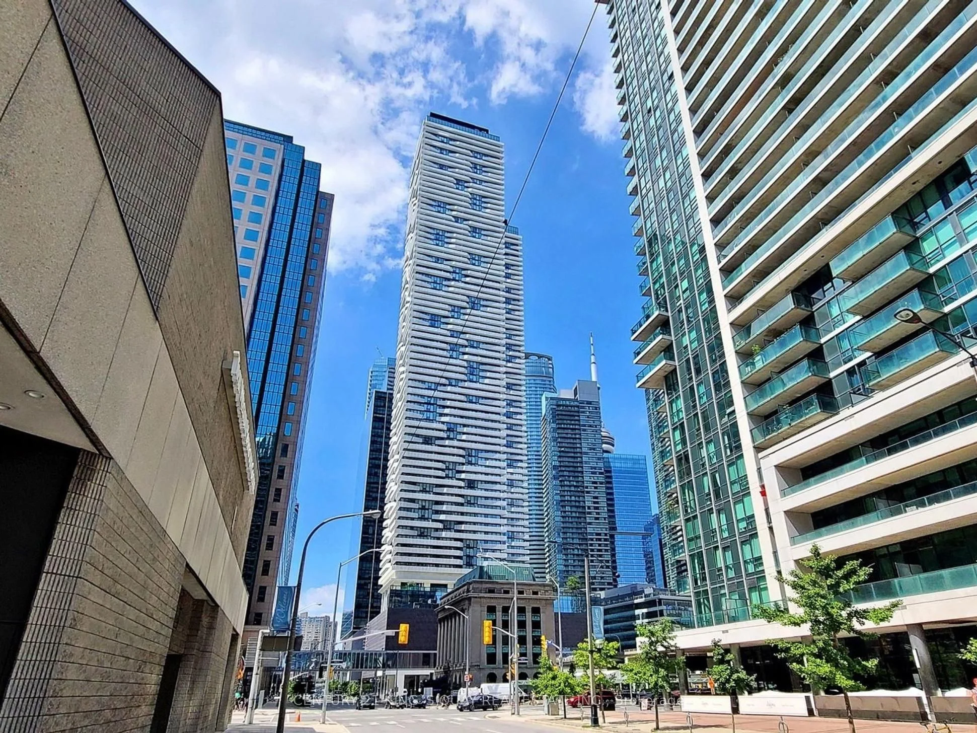 88 Harbour Street 3402, Toronto C01, On M5j 0c3