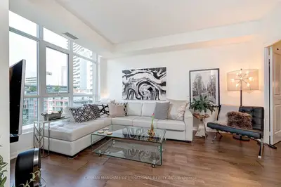 Condo Apartment in Toronto