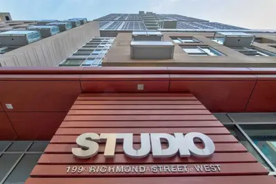 Condo Apartment in Toronto