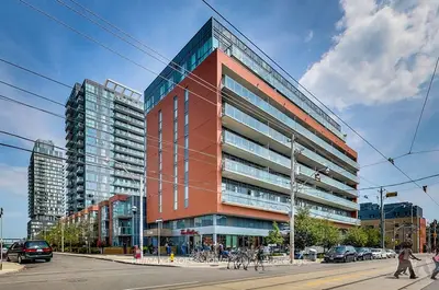 Condo Apartment in Toronto